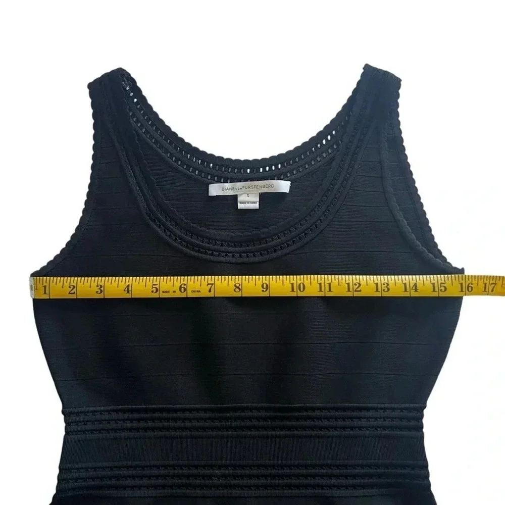 Diane von Furstenberg DVF Black Ribbed Knit Pointelle Fit and Flare Dress Small‎